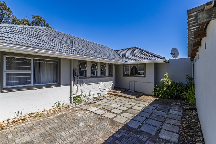 3 Bedroom Property for Sale in Beacon Bay Eastern Cape
